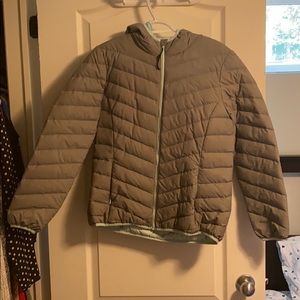 Reversible puff jacket